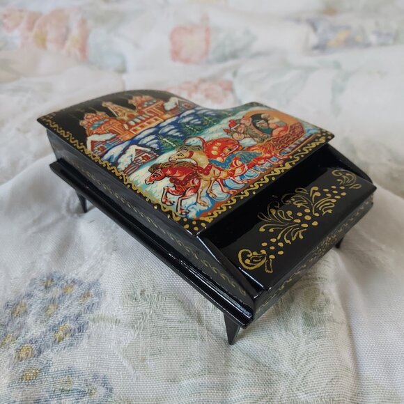 Ukrainian Hand-Painted Wooden Grand Piano Trinket Box - Picture 2 of 9